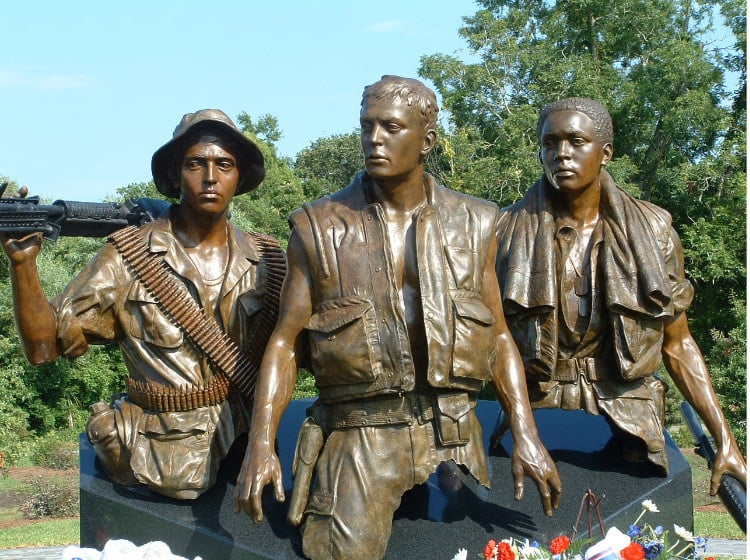 Veterans Memorial Plaza