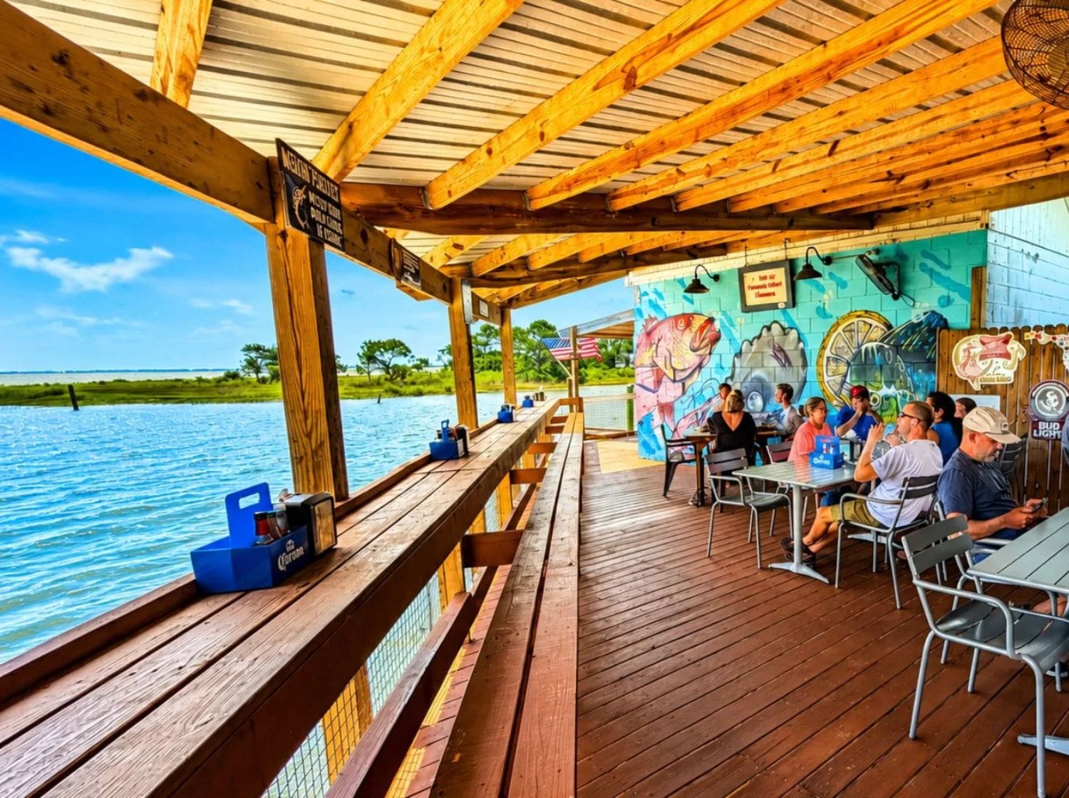 Lynn’s Quality Oysters & Raw Bar