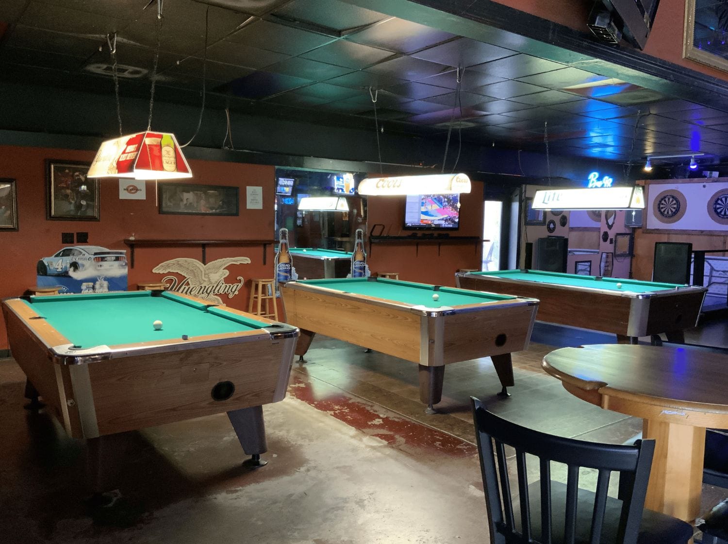 Bar 98