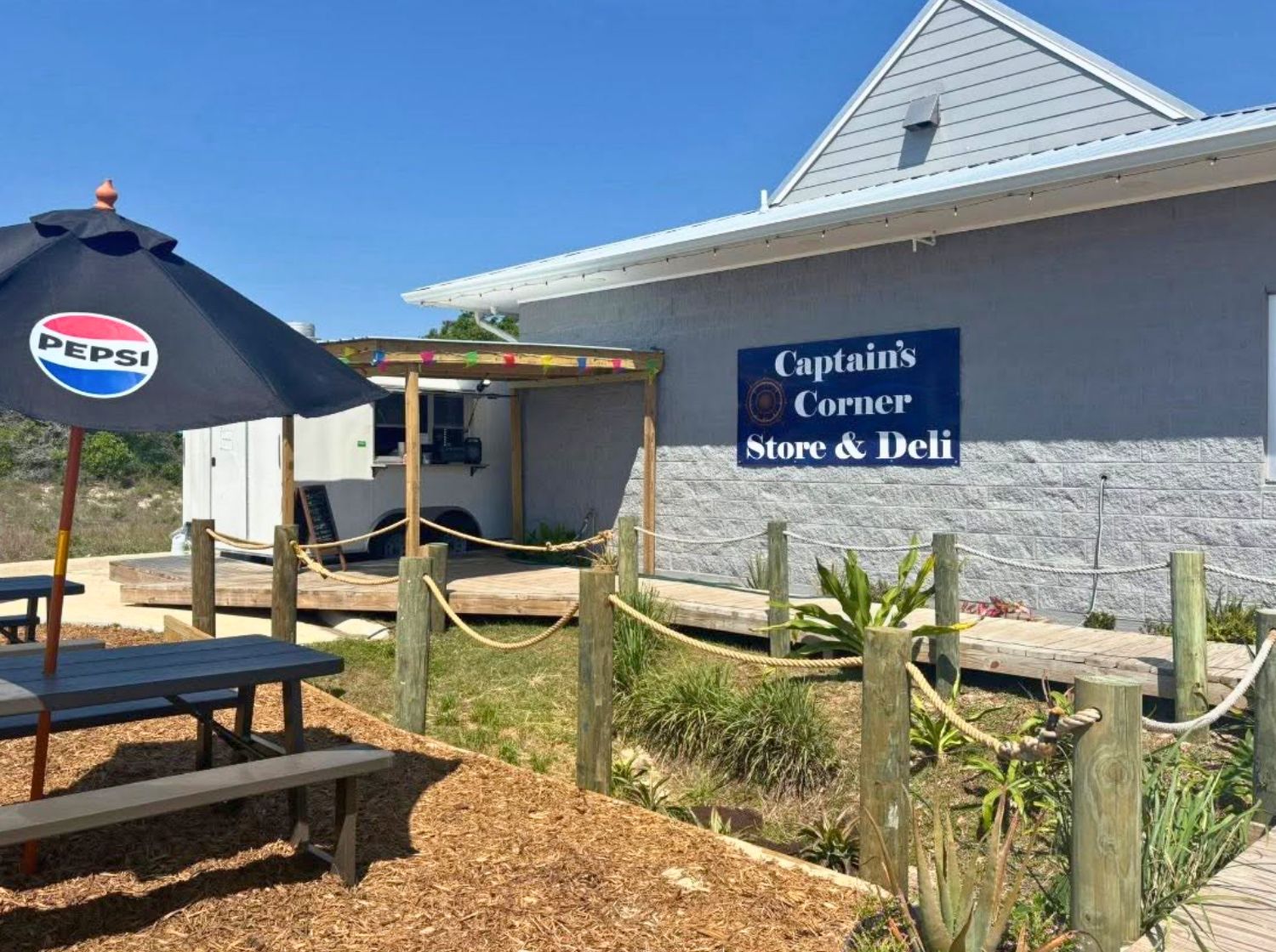 Captain’s Corner Store & Deli